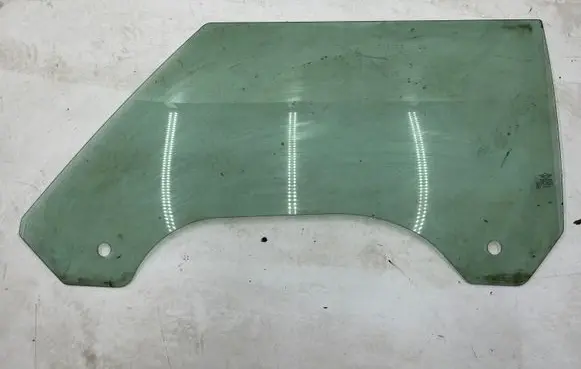 Mini One - Cooper Coupe R56 Front door window glass four-door 43R001025