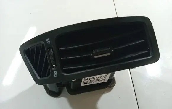 Dash center air vent grill