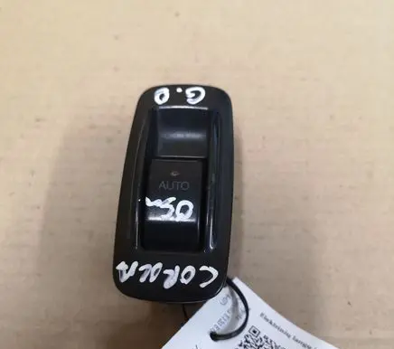 Toyota Corolla E120 E130 Electric window control switch 54035117 8480102411B1