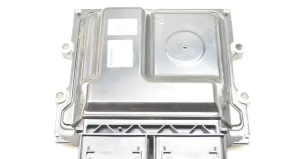 Volvo XC40 Engine control unit/module 32242004