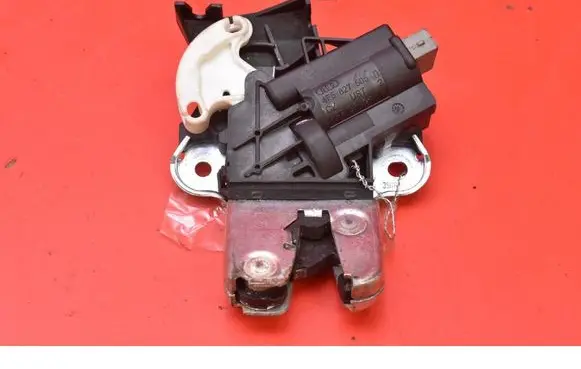 Audi A8 S8 D3 4E Tailgate/trunk/boot lock/catch/latch 4F5827505D
