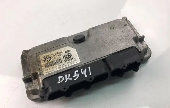 Skoda Fabia Mk1 (6Y) Engine control unit/module 03C906024D