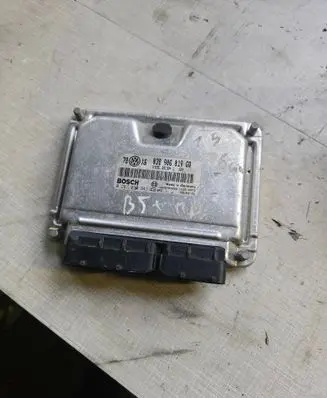 Volkswagen PASSAT B5.5 Engine control unit/module 038906019GQ 1039S01450 0281010941