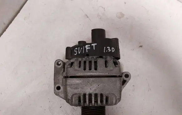 Suzuki Swift I Generator/alternator 3140085E00000 2542861C 308034299