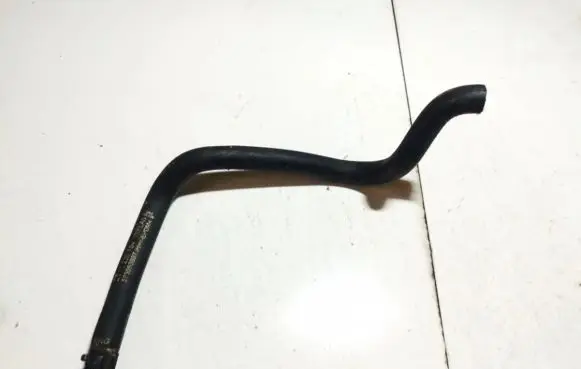 Opel Insignia A Engine coolant pipe/hose 13220154 565563897