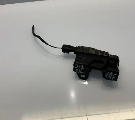 Mercedes-Benz E W212 Engine bonnet/hood lock/catch A2128800160 2128800160