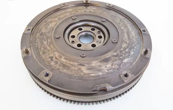 Volvo V40 Dual mass flywheel AV616477BD