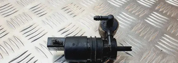 Audi A4 S4 B5 8D Windscreen/windshield washer pump