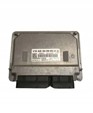 Volkswagen Golf VI Engine control unit/module 06A906033LD