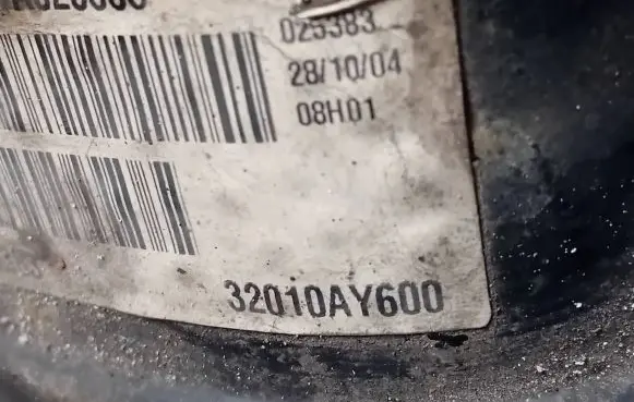 Renault Megane II Manual 6 speed gearbox 32010AY600 08H01 A025383