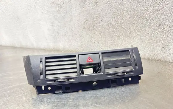 Opel Meriva A Dash center air vent grill 13107741 464652911