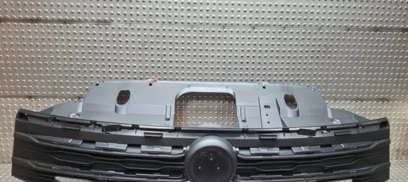 Front bumper upper radiator grill