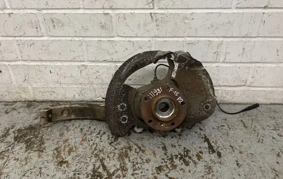 BMW X5 F15 Front wheel hub 6869870