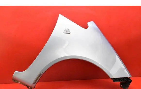 Mitsubishi Colt CZ3 Fender 