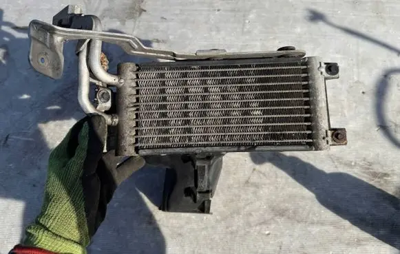 BMW M3 e92 Transmission/gearbox oil cooler 7521376
