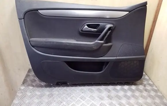 Volkswagen PASSAT CC Front door card panel trim 3C8867011
