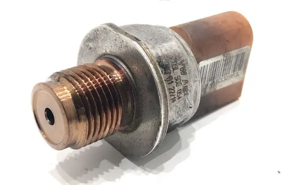 Seat Alhambra (Mk2) Fuel pressure sensor 03L906054
