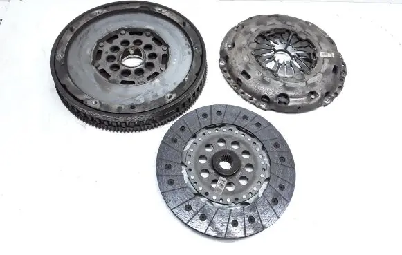 Volvo S60 Clutch set kit 30783020 30735828 30787972