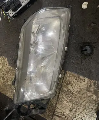 Volvo S80 Headlight/headlamp