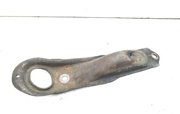 Toyota Avensis T250 Radiator mount bracket