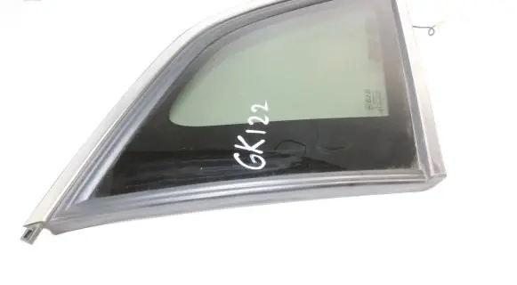 Opel Antara Rear side window 96660068