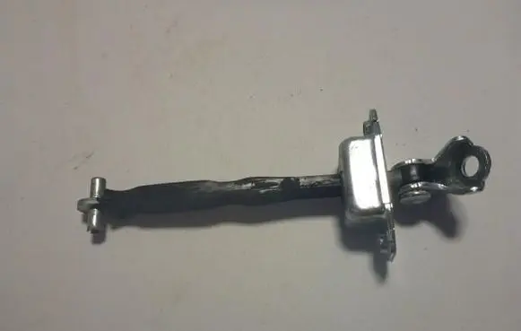 Suzuki SX4 S-Cross Front door check strap stopper 