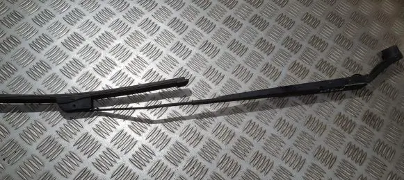 KIA Rio Front wiper blade arm