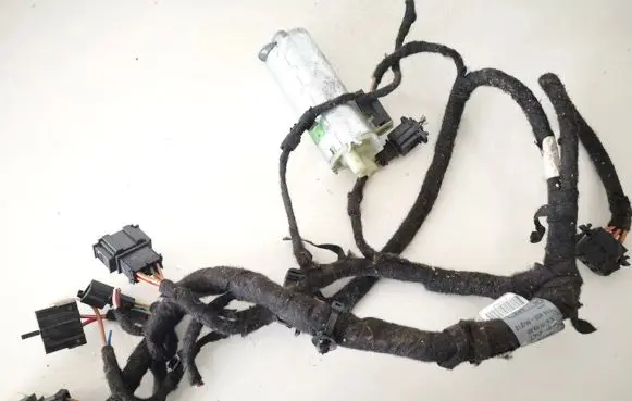 Porsche Cayenne (9PA) Seat adjustment motor 0130002529 198391-103