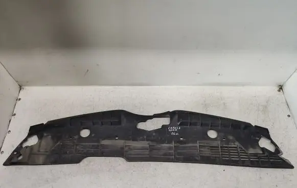 Toyota Corolla Verso AR10 Radiator trim 5328905010
