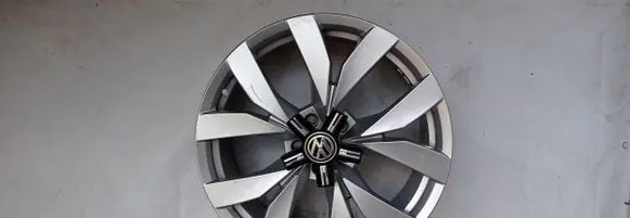 Volkswagen Touareg III R20 alloy rim 760601025C
