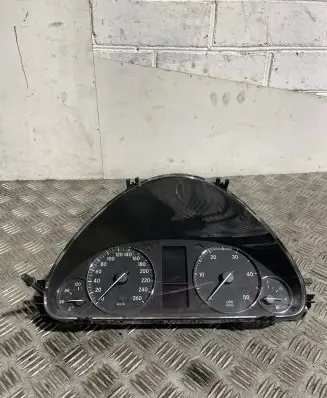 Mercedes-Benz C W203 Speedometer (instrument cluster) A2035404947 110080266005