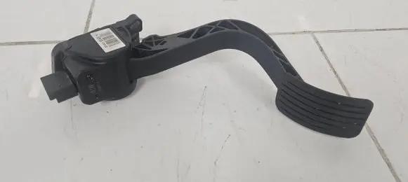 Peugeot 3008 I Accelerator throttle pedal 0280755167