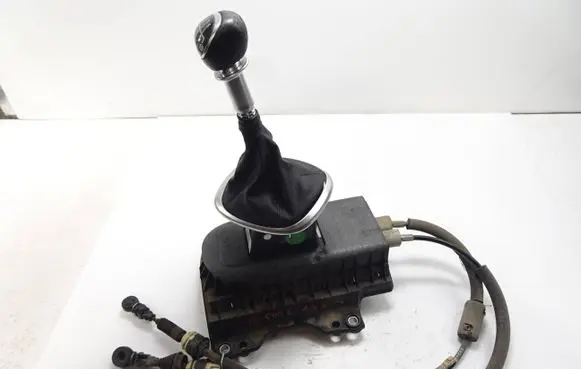 Fiat 500L Gear shifter/selector vwe