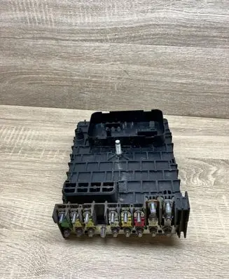 Volkswagen PASSAT B6 Fuse module 3C0937125