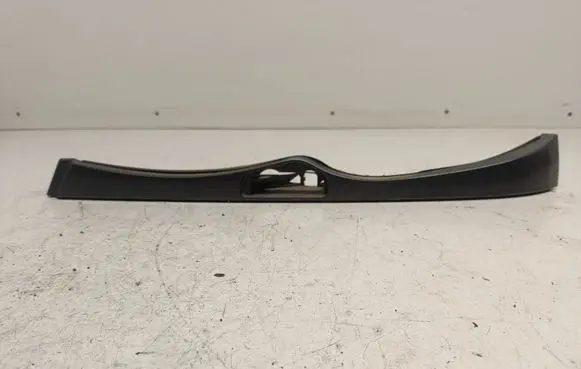 BMW 3 E46 Under headlight/headlamp trim 7030551