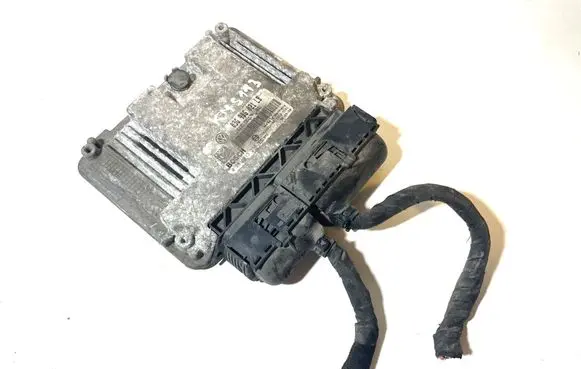 Skoda Octavia Mk2 (1Z) Engine control unit/module 03G906021LB 0281013238