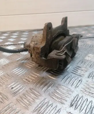 Fiat Punto (176) Front brake caliper