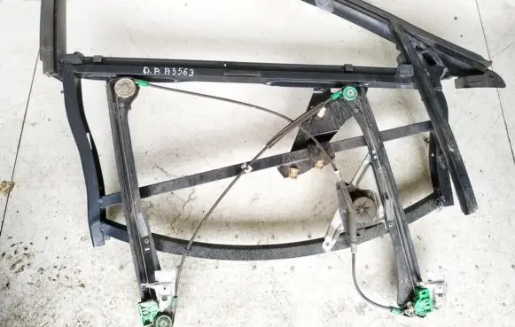 Audi A4 S4 B5 8D Sliding door window regulator with motor