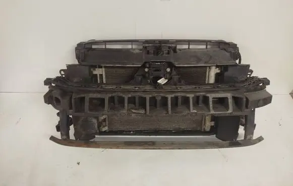 Volkswagen PASSAT B8 Radiator support slam panel 5Q0121251EM 5Q0121251 23154250