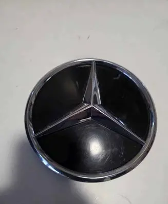 Mercedes-Benz EQB Manufacturer badge logo/emblem A0008881000
