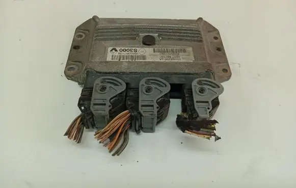 Renault Scenic II - Grand scenic II Engine control unit/module 215842882A