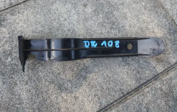 Mercedes-Benz S W221 Bumper support mounting bracket corner A2218850314 DN013802