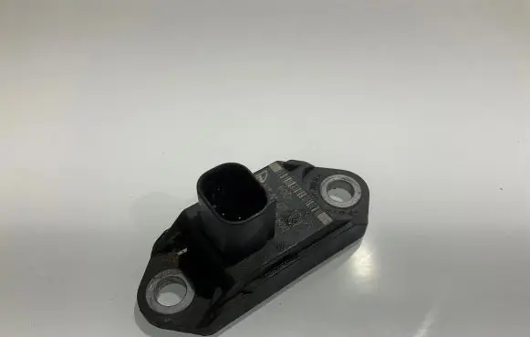 Mercedes-Benz CLS C219 Airbag deployment crash/impact sensor 0045423518 07W24