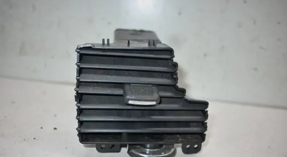 Chrysler Town u0026 Country V Dash center air vent grill 1RB71DX9AH
