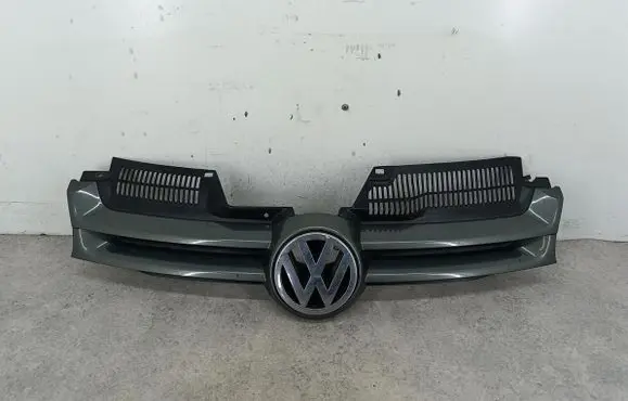 Volkswagen Golf V Front grill 
