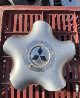 Mitsubishi Galant Non-original wheel cap FONDMETAL TECH1