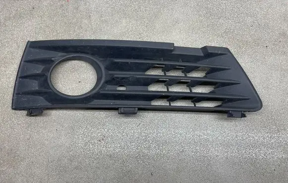 Opel Zafira B Front fog light trim/grill 13124990