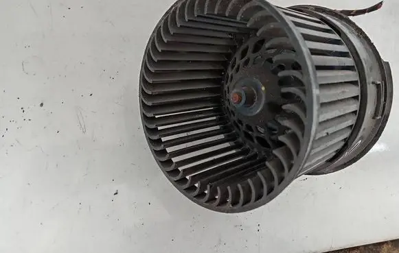 Peugeot 308 Heater fan/blower