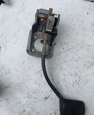Dodge Durango Brake pedal 584912035811 58029454AA