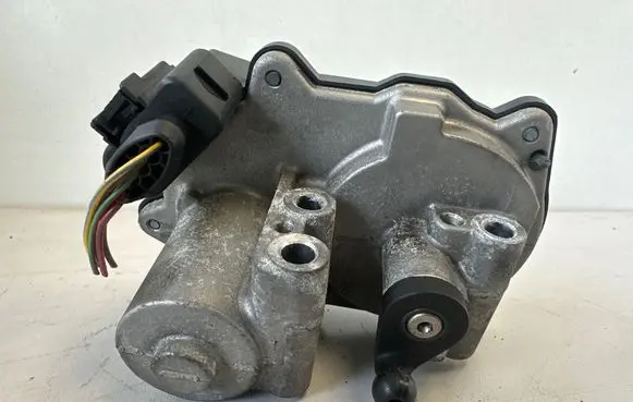 Audi Q5 SQ5 Intake manifold valve actuator/motor 059129086L A2C53289031